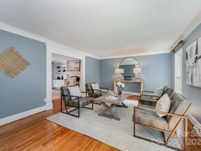 5206 Morrowick Road, Charlotte, NC 28226.  MLS# CAR4249566, YatesRealty ID 8266. Living room looking to Family Room