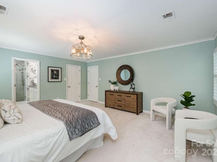 5206 Morrowick Road, Charlotte, NC 28226.  MLS# CAR4249566, YatesRealty ID 8266. Primary bedroom