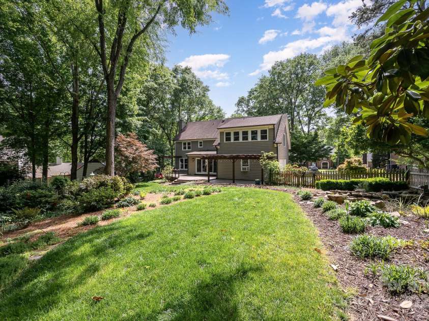 5206 Morrowick Road, Charlotte, NC 28226.  MLS# CAR4249566, YatesRealty ID 8266. Spacious backyard!