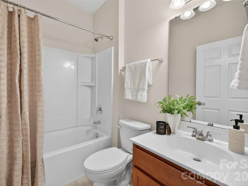 23178 Whimbrel Circle, Fort Mill, SC 29707.  MLS# CAR4319677, YatesRealty ID 8269. 
