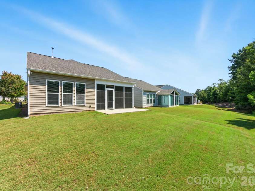 23178 Whimbrel Circle, Fort Mill, SC 29707.  MLS# CAR4319677, YatesRealty ID 8269. 