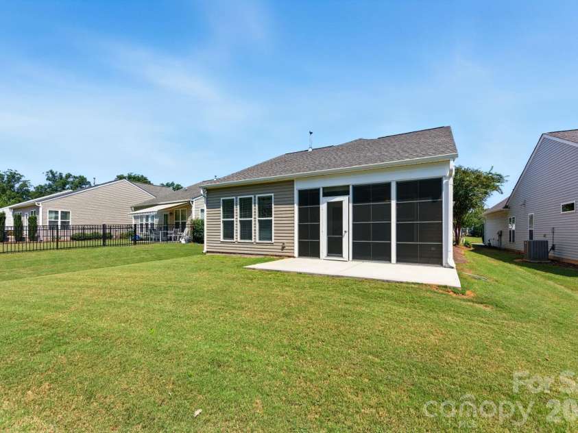 23178 Whimbrel Circle, Fort Mill, SC 29707.  MLS# CAR4319677, YatesRealty ID 8269. 