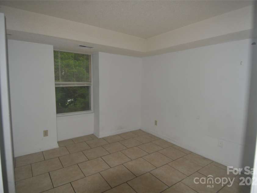 9500 L Shannon Green Drive, Charlotte, NC 28213.  MLS# CAR4170550, YatesRealty ID 827. Bedroom #2