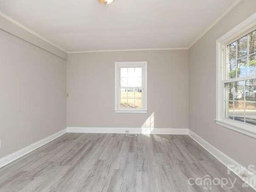 120 Belvedere Avenue, Gastonia, NC 28054.  MLS# CAR4402156, YatesRealty ID 8270. 