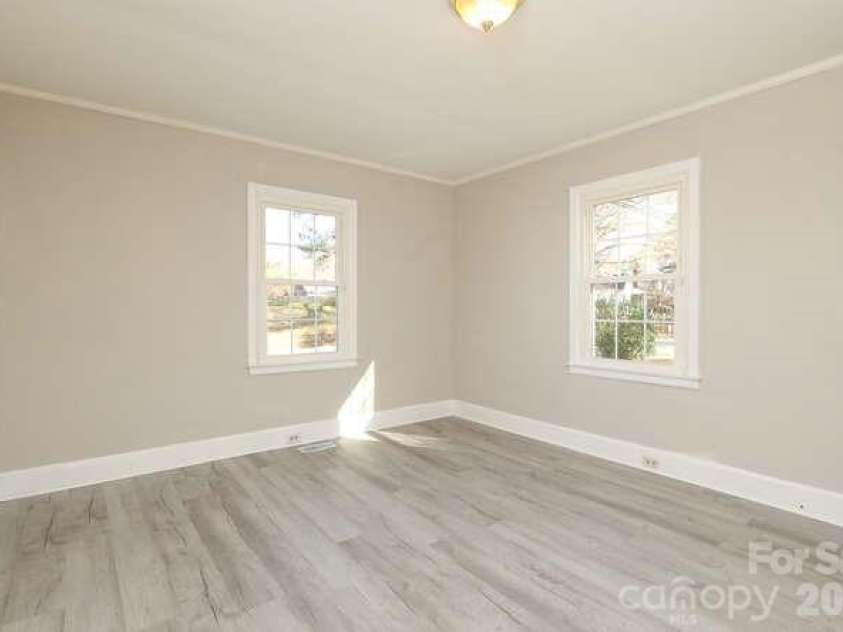 120 Belvedere Avenue, Gastonia, NC 28054.  MLS# CAR4402156, YatesRealty ID 8270. 
