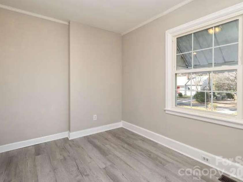 120 Belvedere Avenue, Gastonia, NC 28054.  MLS# CAR4402156, YatesRealty ID 8270. 