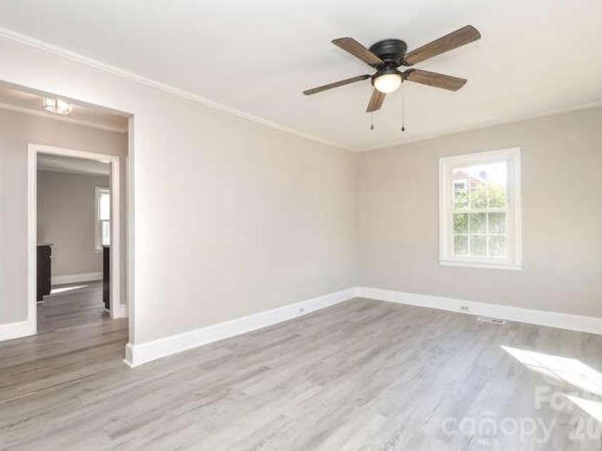120 Belvedere Avenue, Gastonia, NC 28054.  MLS# CAR4402156, YatesRealty ID 8270. 