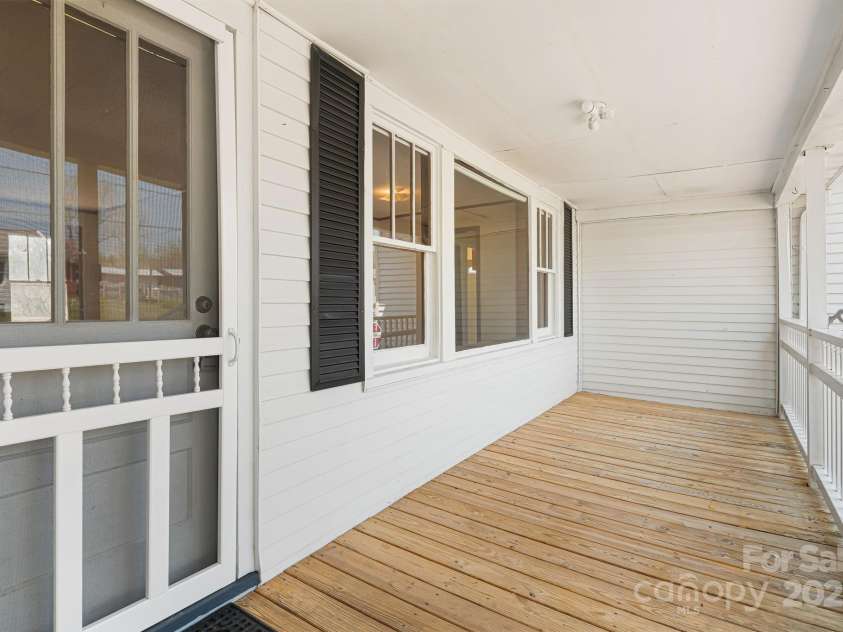 56 Pressley Avenue, Brevard, NC 28712.  MLS# CAR4250053, YatesRealty ID 8271. 