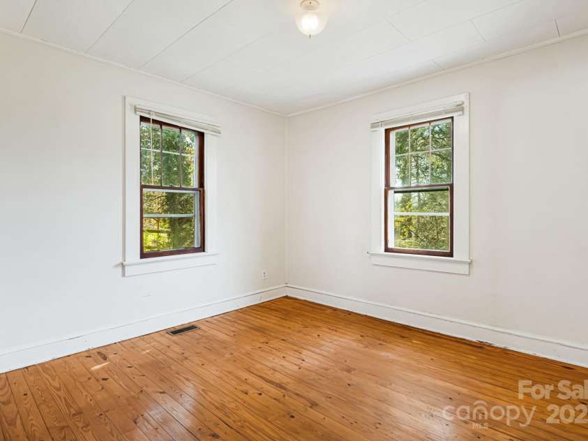 56 Pressley Avenue, Brevard, NC 28712.  MLS# CAR4250053, YatesRealty ID 8271. 