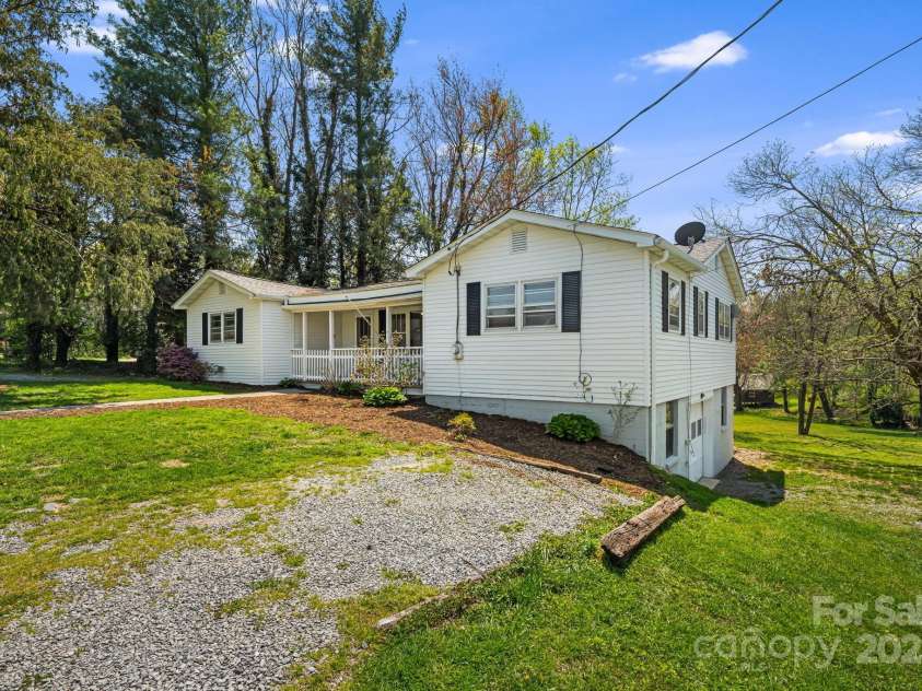 56 Pressley Avenue, Brevard, NC 28712.  MLS# CAR4250053, YatesRealty ID 8271. 