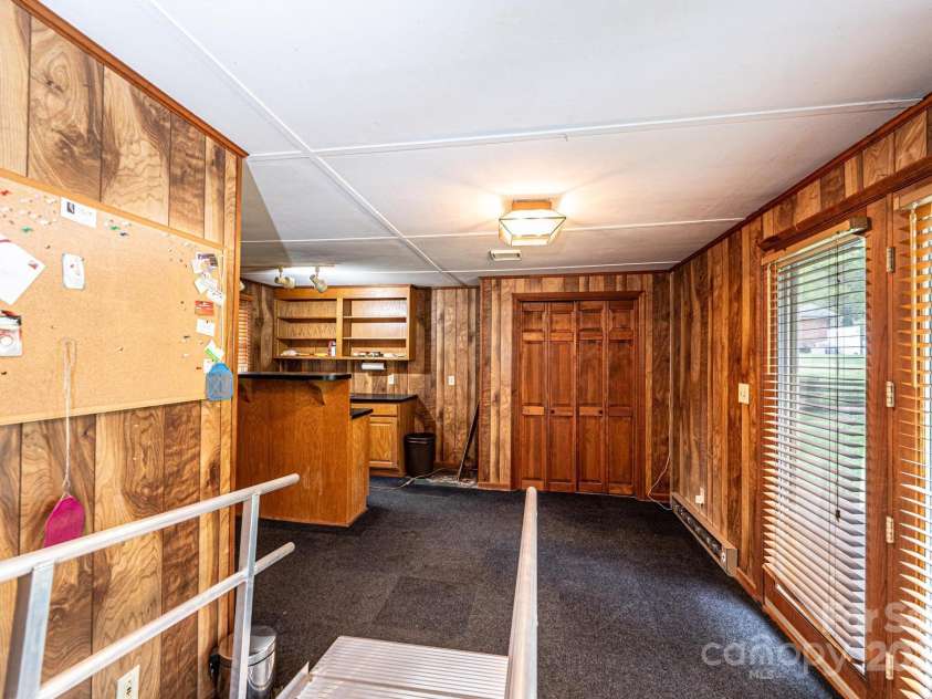 1025 Hefner Drive, Conover, NC 28613.  MLS# CAR4248687, YatesRealty ID 8272. Bar/Entertainment Room
