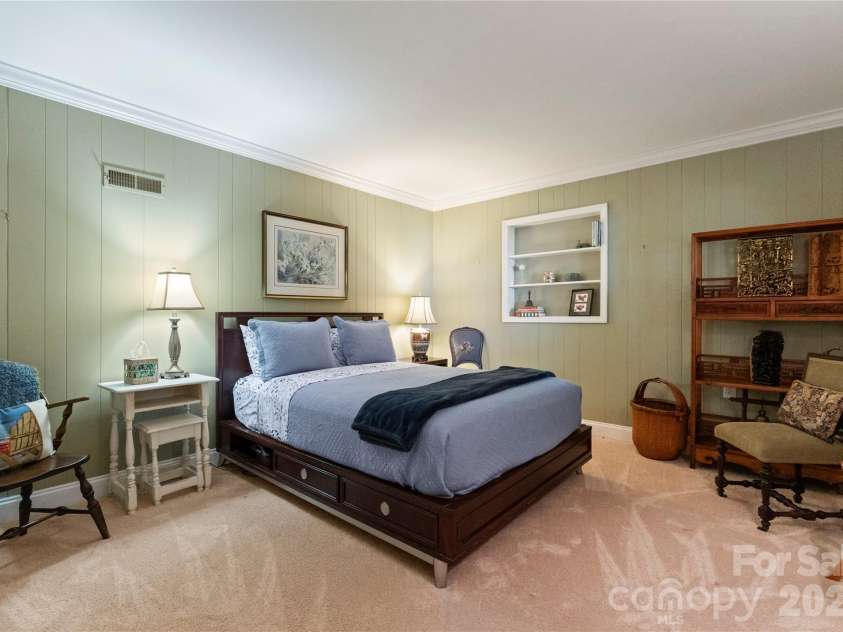 16318 Belle Isle Drive, Cornelius, NC 28031.  MLS# CAR4292940, YatesRealty ID 8272. Guest bedroom