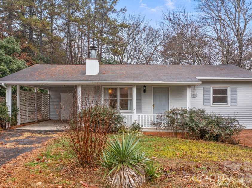 1158 Sunset Court, Conover, NC 28613.  MLS# CAR4328975, YatesRealty ID 8278. 