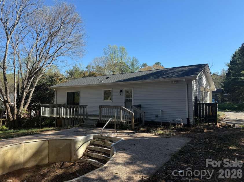 1158 Sunset Court, Conover, NC 28613.  MLS# CAR4328975, YatesRealty ID 8278. **Pool to be filled with dirt**