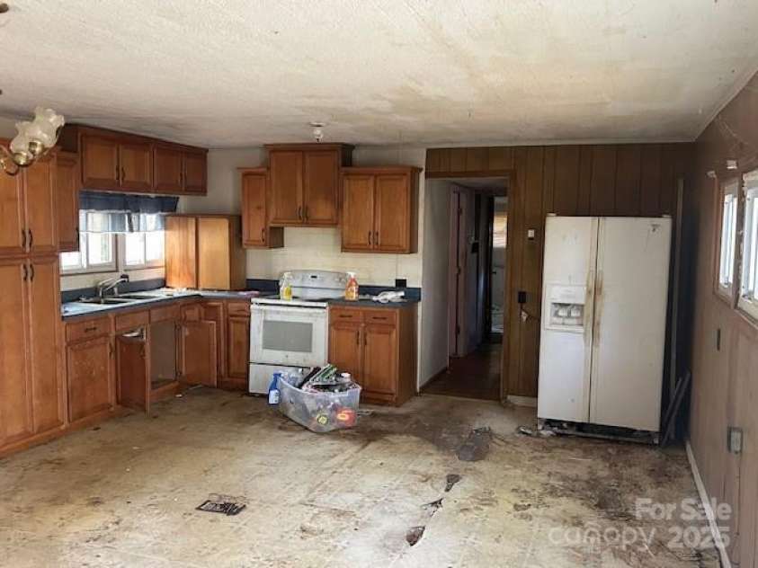 843 Hines Road, Mooresboro, NC 28114.  MLS# CAR4246304, YatesRealty ID 8278. 