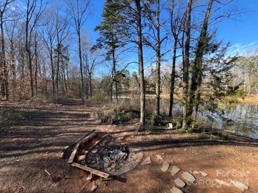7100 Ridge Lane Road, Charlotte, NC 28262.  MLS# CAR4108035, YatesRealty ID 8279. 