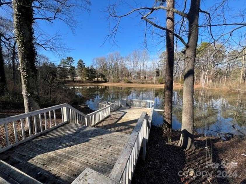 7100 Ridge Lane Road, Charlotte, NC 28262.  MLS# CAR4108035, YatesRealty ID 8279. 