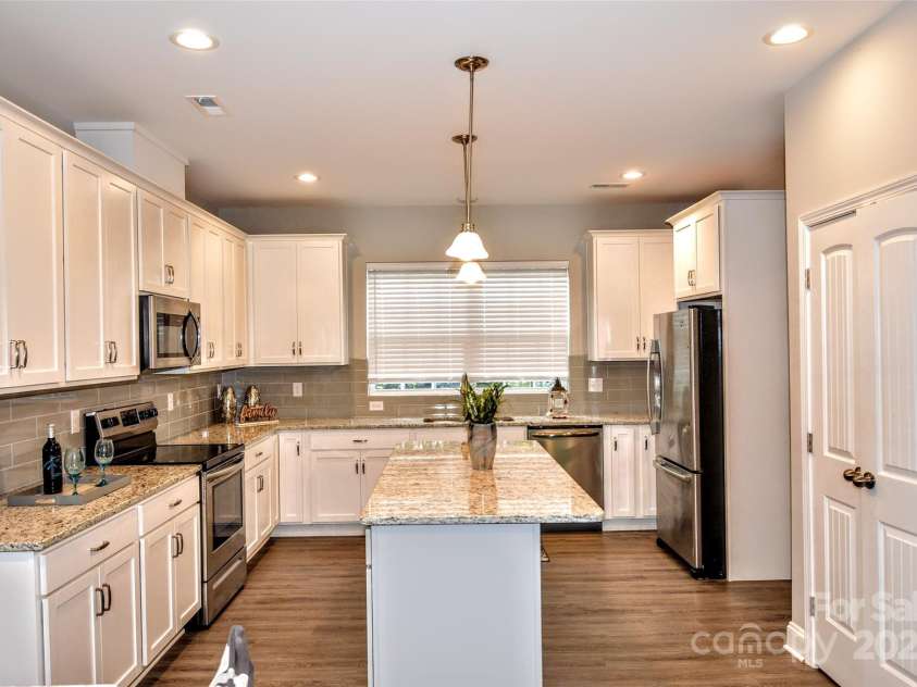 924 Marshville Olive Branch Road, Marshville, NC 28103.  MLS# CAR4179066, YatesRealty ID 828. 