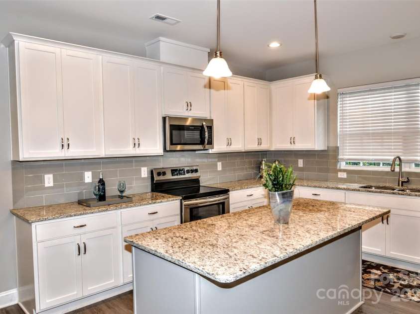 924 Marshville Olive Branch Road, Marshville, NC 28103.  MLS# CAR4179066, YatesRealty ID 828. 