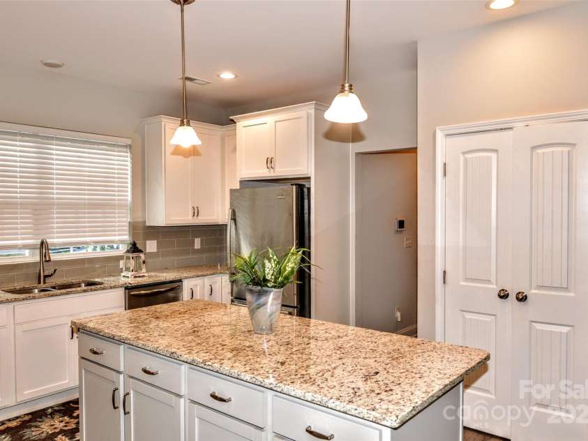 924 Marshville Olive Branch Road, Marshville, NC 28103.  MLS# CAR4179066, YatesRealty ID 828. 