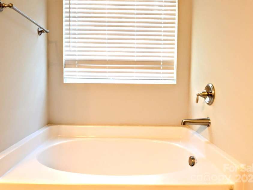 924 Marshville Olive Branch Road, Marshville, NC 28103.  MLS# CAR4179066, YatesRealty ID 828. 