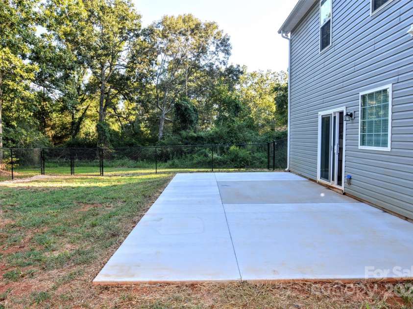 924 Marshville Olive Branch Road, Marshville, NC 28103.  MLS# CAR4179066, YatesRealty ID 828. 