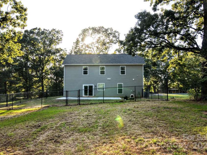 924 Marshville Olive Branch Road, Marshville, NC 28103.  MLS# CAR4179066, YatesRealty ID 828. 