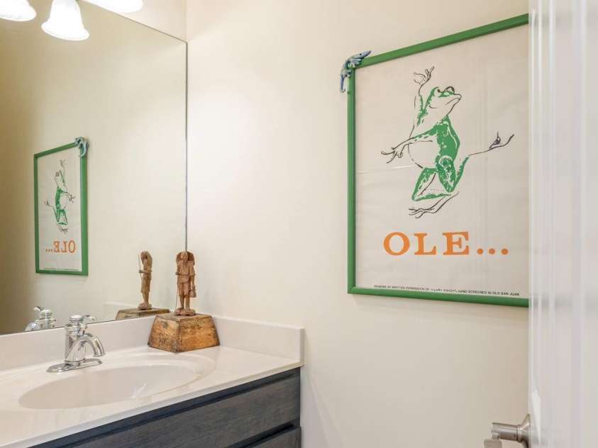 103 IVEY Lane, Flat Rock, NC 28731.  MLS# CAR4159661, YatesRealty ID 8280. 