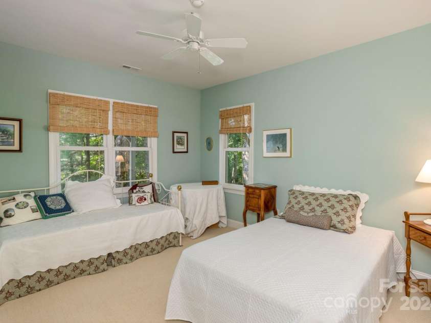 103 IVEY Lane, Flat Rock, NC 28731.  MLS# CAR4159661, YatesRealty ID 8280. 