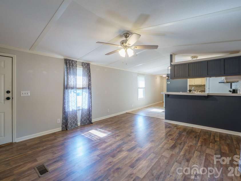 222 Summertree Drive, Troutman, NC 28166.  MLS# CAR4360677, YatesRealty ID 8280. 