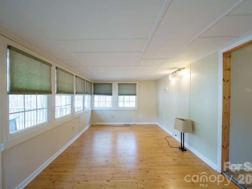 222 Summertree Drive, Troutman, NC 28166.  MLS# CAR4360677, YatesRealty ID 8280. 