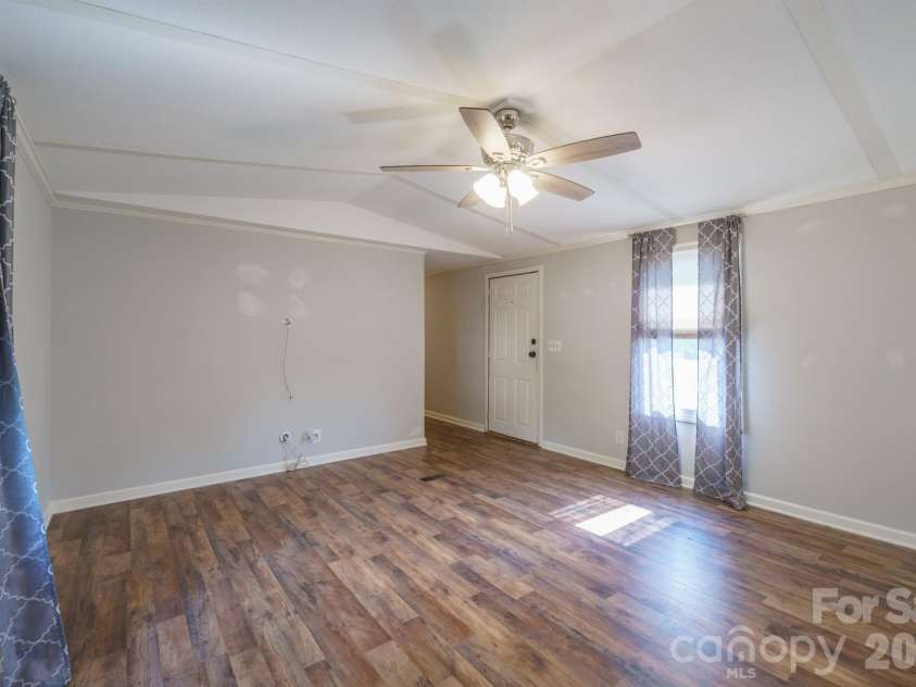 222 Summertree Drive, Troutman, NC 28166.  MLS# CAR4360677, YatesRealty ID 8280. 