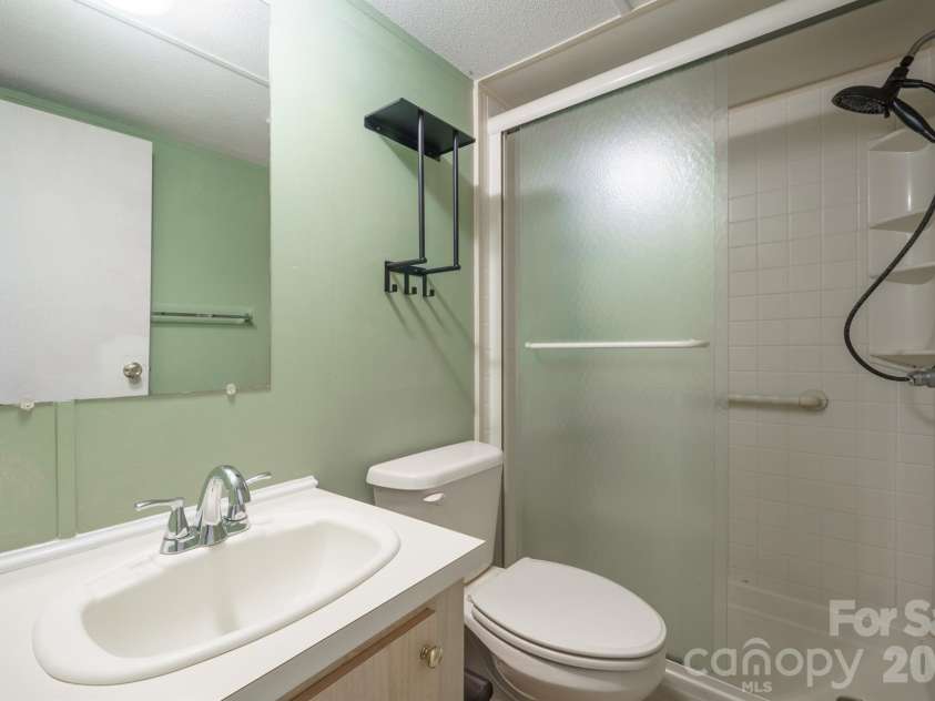 222 Summertree Drive, Troutman, NC 28166.  MLS# CAR4360677, YatesRealty ID 8280. 