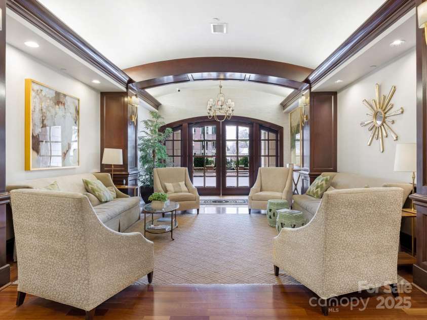 2223 Croydon Road, Charlotte, NC 28207.  MLS# CAR4218044, YatesRealty ID 8281. Building Lobby