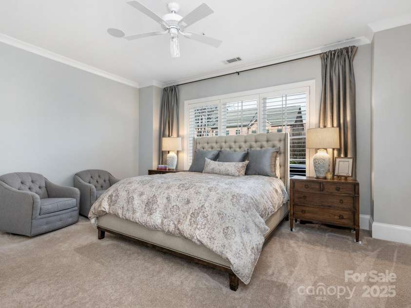2223 Croydon Road, Charlotte, NC 28207.  MLS# CAR4218044, YatesRealty ID 8281. Primary Bedroom