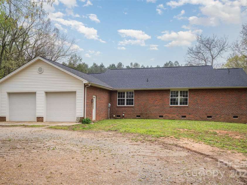 3720 Lanes Creek Road, Marshville, NC 28103.  MLS# CAR4242388, YatesRealty ID 8282. 