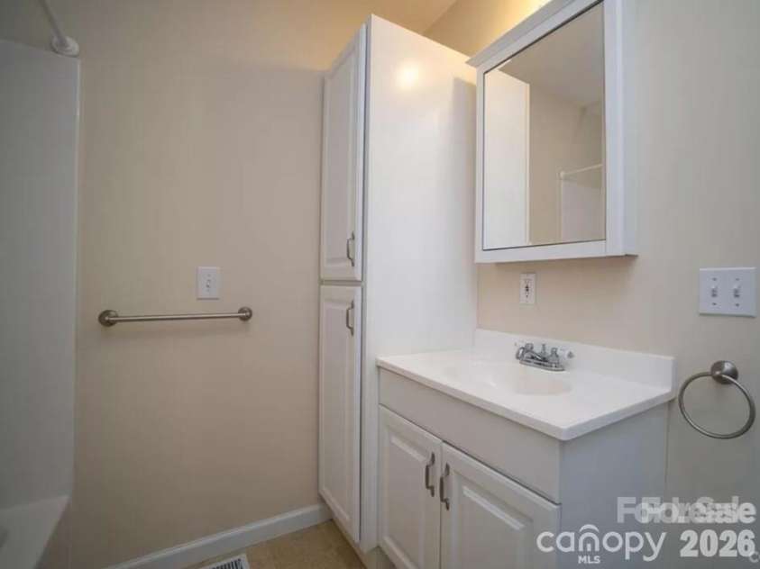 7479 Katherine Drive, Denver, NC 28037.  MLS# CAR4343187, YatesRealty ID 8282. 