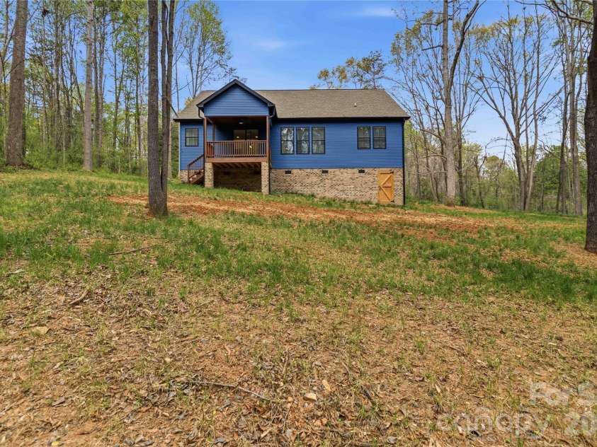 602 Stateline Road, Clover, SC 29710.  MLS# CAR4362827, YatesRealty ID 8283. 