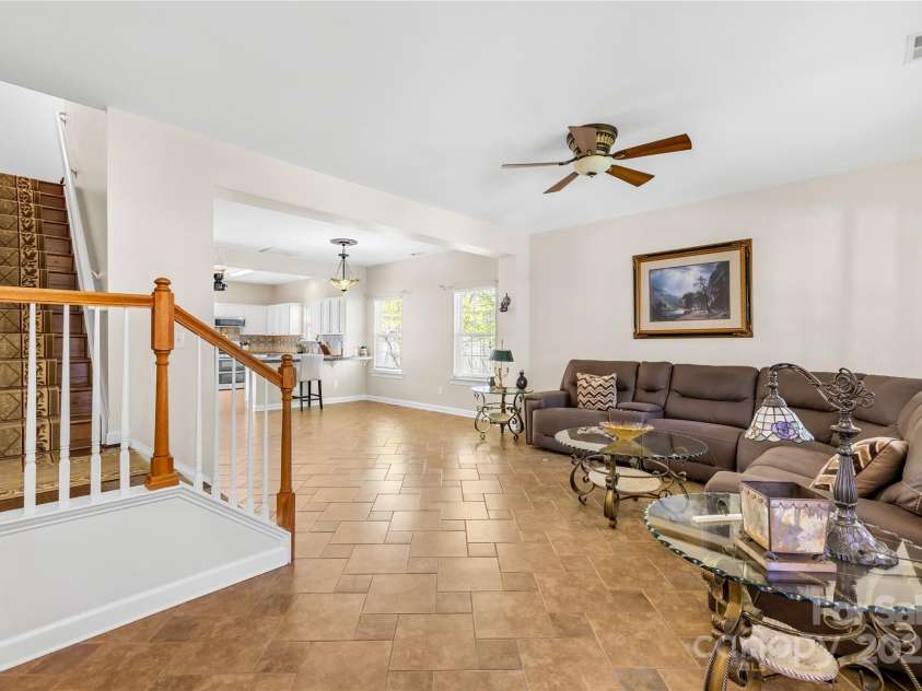 6418 Castlewynd Court, Charlotte, NC 28212.  MLS# CAR4248361, YatesRealty ID 8284. 