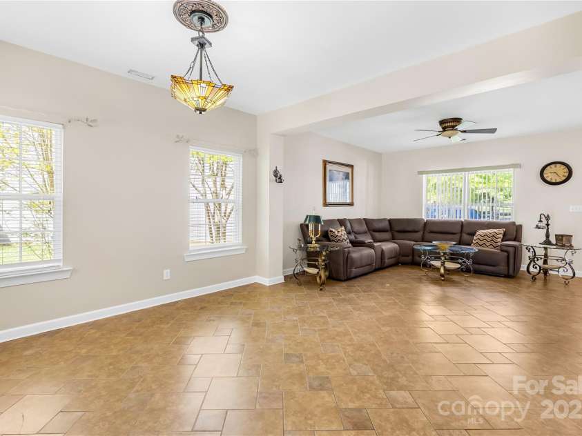 6418 Castlewynd Court, Charlotte, NC 28212.  MLS# CAR4248361, YatesRealty ID 8284. 