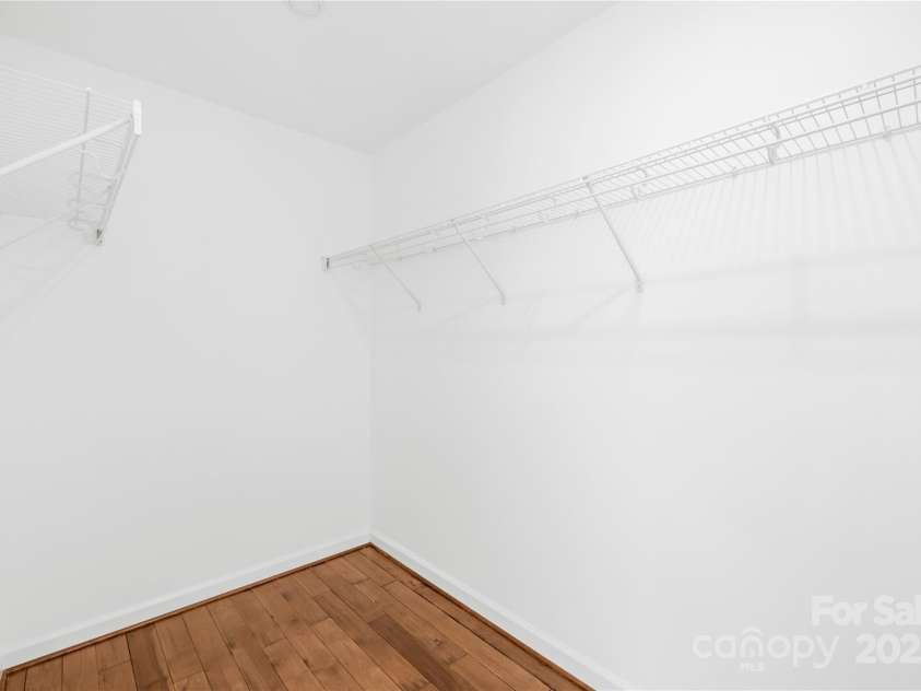 6418 Castlewynd Court, Charlotte, NC 28212.  MLS# CAR4248361, YatesRealty ID 8284. 