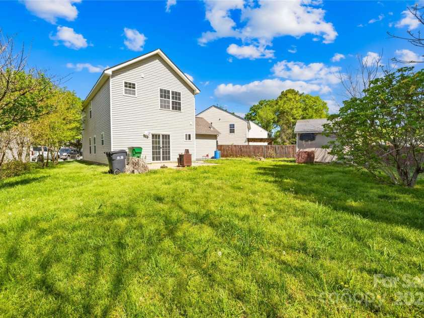 6418 Castlewynd Court, Charlotte, NC 28212.  MLS# CAR4248361, YatesRealty ID 8284. 