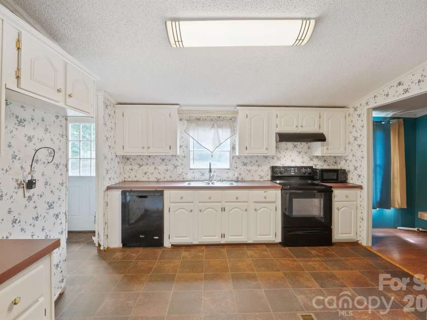 6776 Cobbs Place, Connelly Springs, NC 28612.  MLS# CAR4304195, YatesRealty ID 8285. 