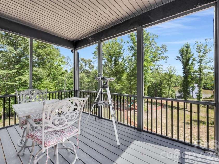 1194 99 Island Road, Blacksburg, SC 29702.  MLS# CAR4363786, YatesRealty ID 8287. 