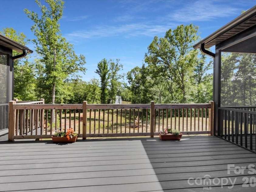 1194 99 Island Road, Blacksburg, SC 29702.  MLS# CAR4363786, YatesRealty ID 8287. 