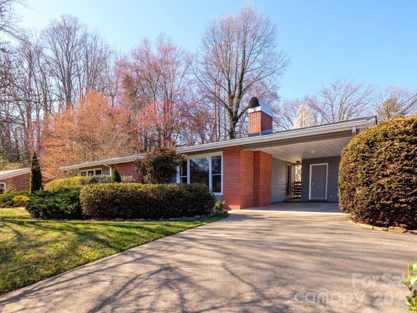 317 Allison Road, Brevard, NC 28712.  MLS# CAR4349460, YatesRealty ID 8288. 