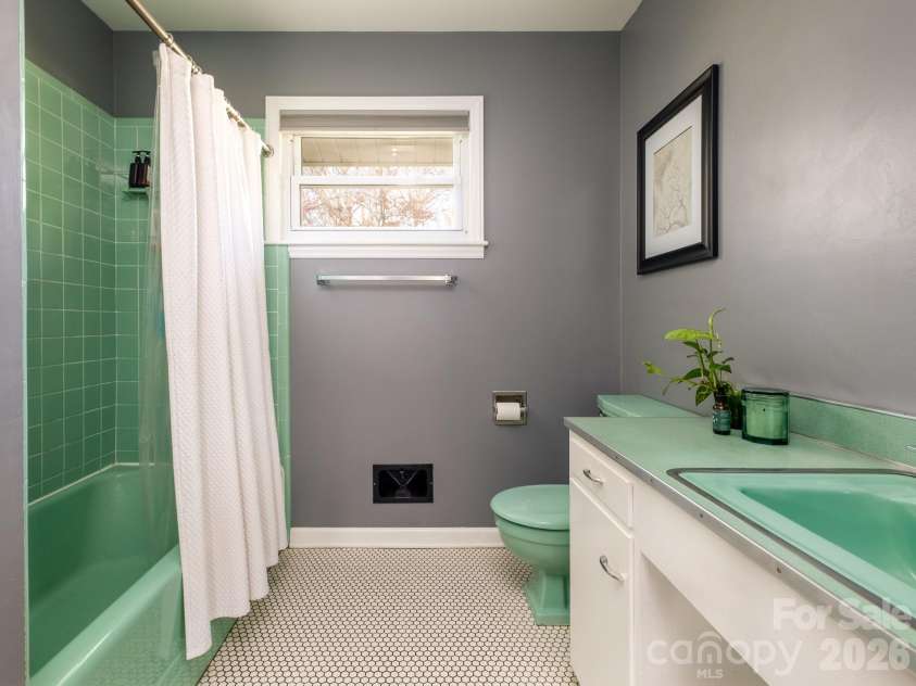 317 Allison Road, Brevard, NC 28712.  MLS# CAR4349460, YatesRealty ID 8288. 