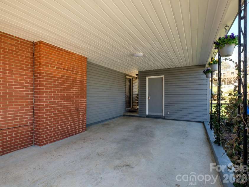 317 Allison Road, Brevard, NC 28712.  MLS# CAR4349460, YatesRealty ID 8288. 