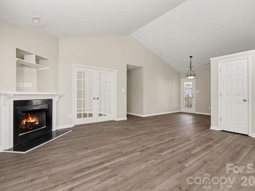 10132 Orchard Grass Court, Charlotte, NC 28278.  MLS# CAR4359207, YatesRealty ID 8289. 