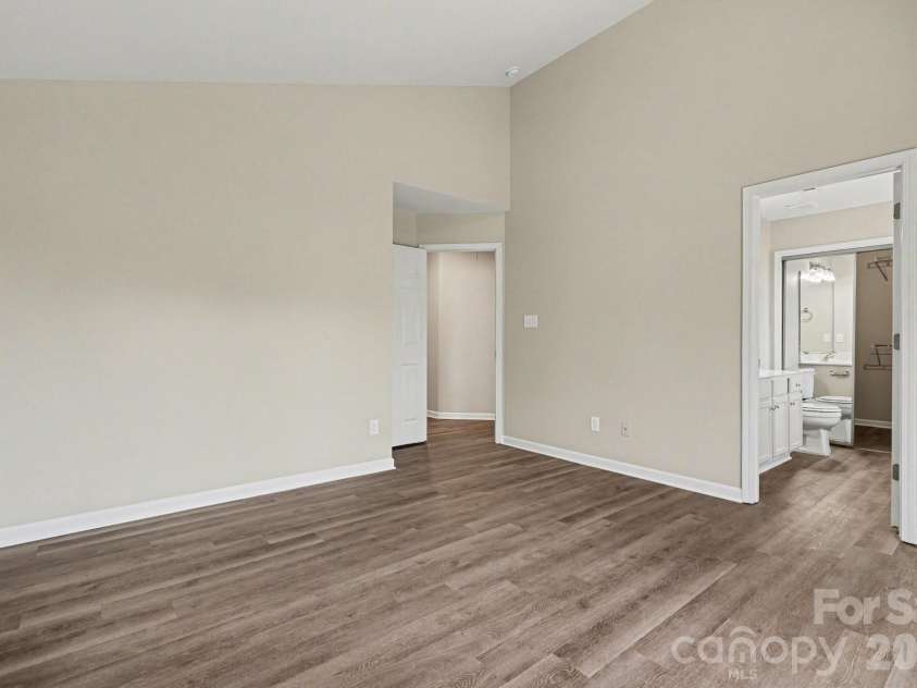 10132 Orchard Grass Court, Charlotte, NC 28278.  MLS# CAR4359207, YatesRealty ID 8289. 